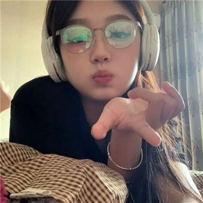 怜情蜜意